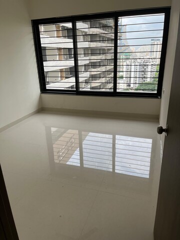 Room in 3 BHK Apartment at Kumar Prospera Hadapsar, Hadapsar – for Sale