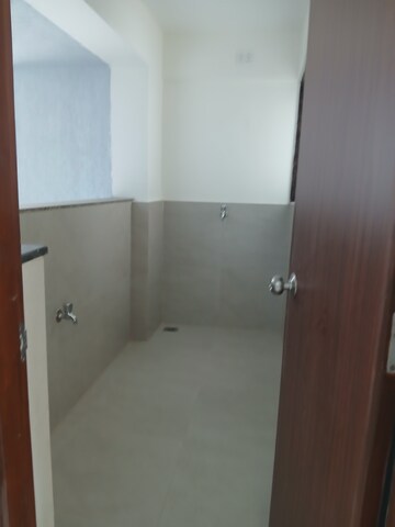 Room in 2 BHK Apartment at Dosti Greenscape, Hadapsar – for Sale