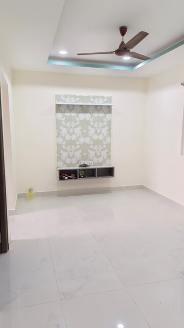 Room in 1 BHK Apartment at Kondapur – for Rent
