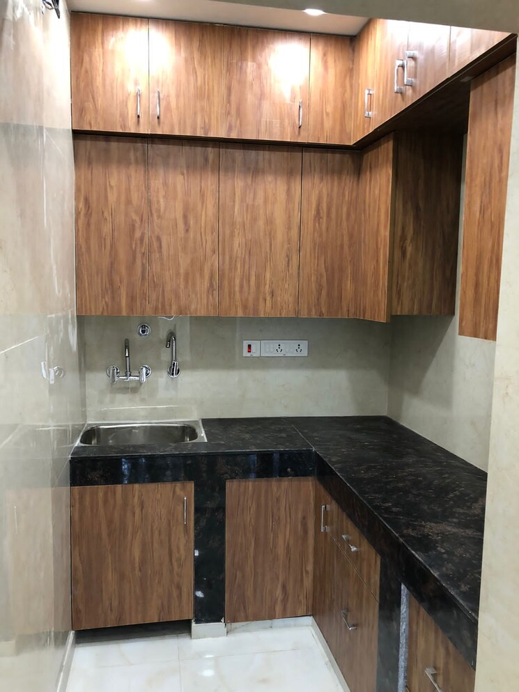 Kitchen, paschim vihar 2 Bedroom 800 Sq.Ft. Builder Floor In Paschim Vihar Delhi 7859726