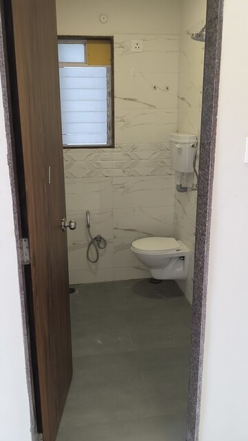 Bathroom in 1 BHK Apartment at Andheri West – for Sale