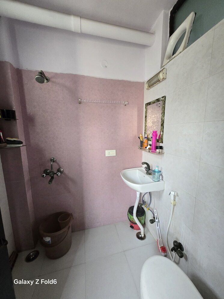 Bathroom, sector 61 2 Bedroom 721 Sq.Ft. Apartment In Sector 61 Noida 7860004