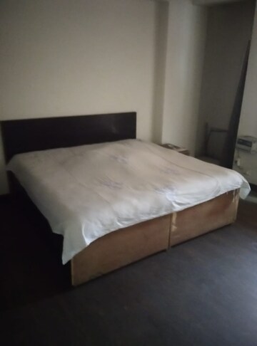 Bedroom in 2 BHK Apartment at Supertech Livingston, Sain Vihar – for Rent