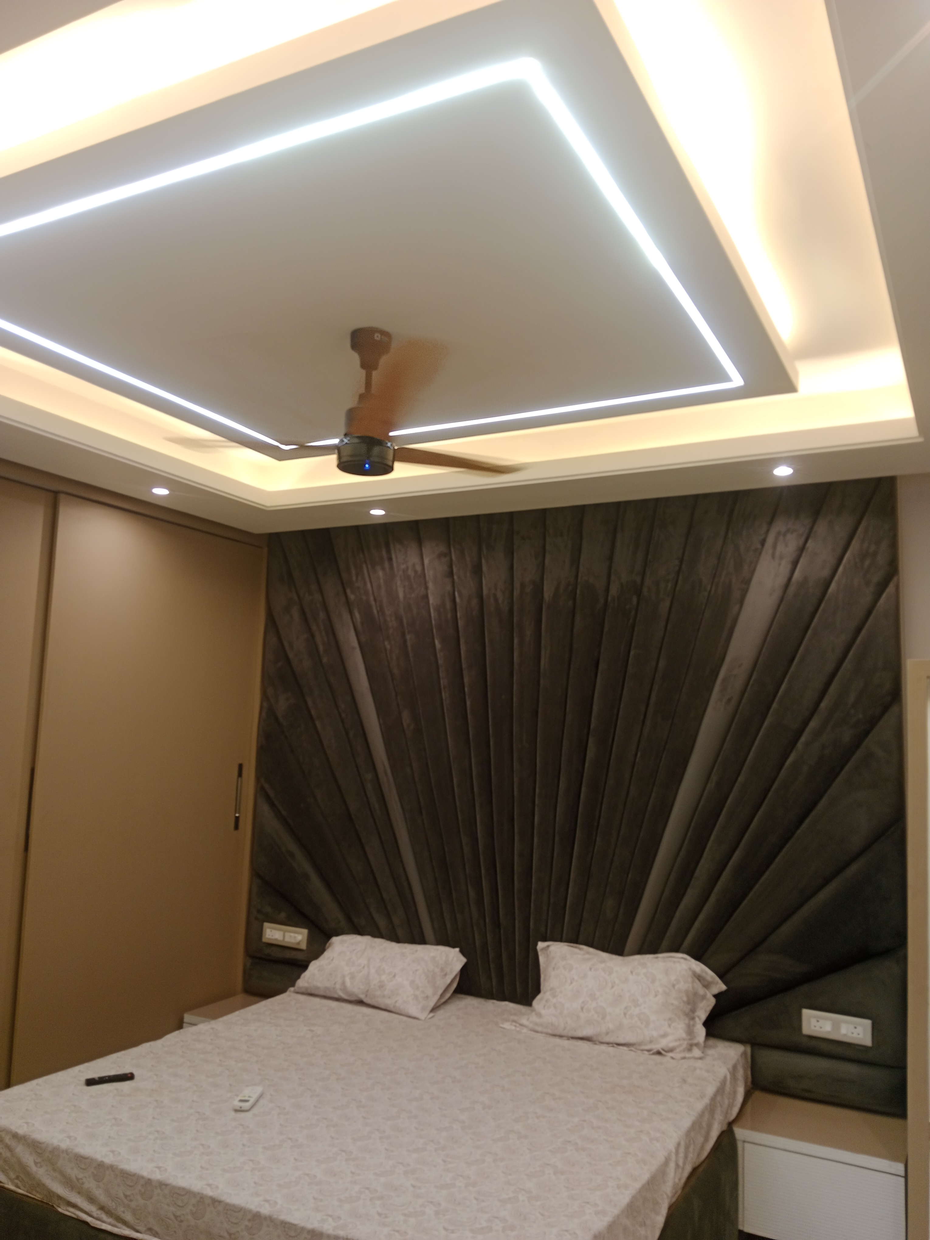 3 BHK Builder Floor For Sale in Hometech Apartment 
