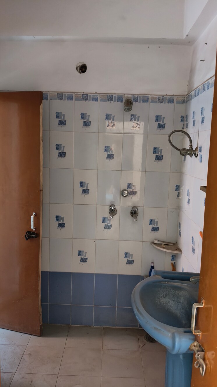 Bathroom, sector 20 3 Bedroom 1400 Sq.Ft. Villa In Sector 20 Panchkula 7860132