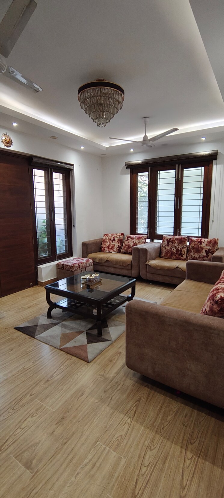 Living Room, kalkaji 3 Bedroom 200 Sq.Yd. Builder Floor In Kalkaji Delhi 7860154