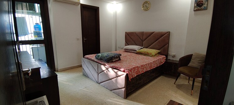 Bedroom, kalkaji 3 Bedroom 200 Sq.Yd. Builder Floor In Kalkaji Delhi 7860154
