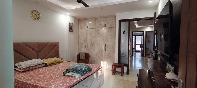 Bedroom, kalkaji 3 Bedroom 200 Sq.Yd. Builder Floor In Kalkaji Delhi 7860154