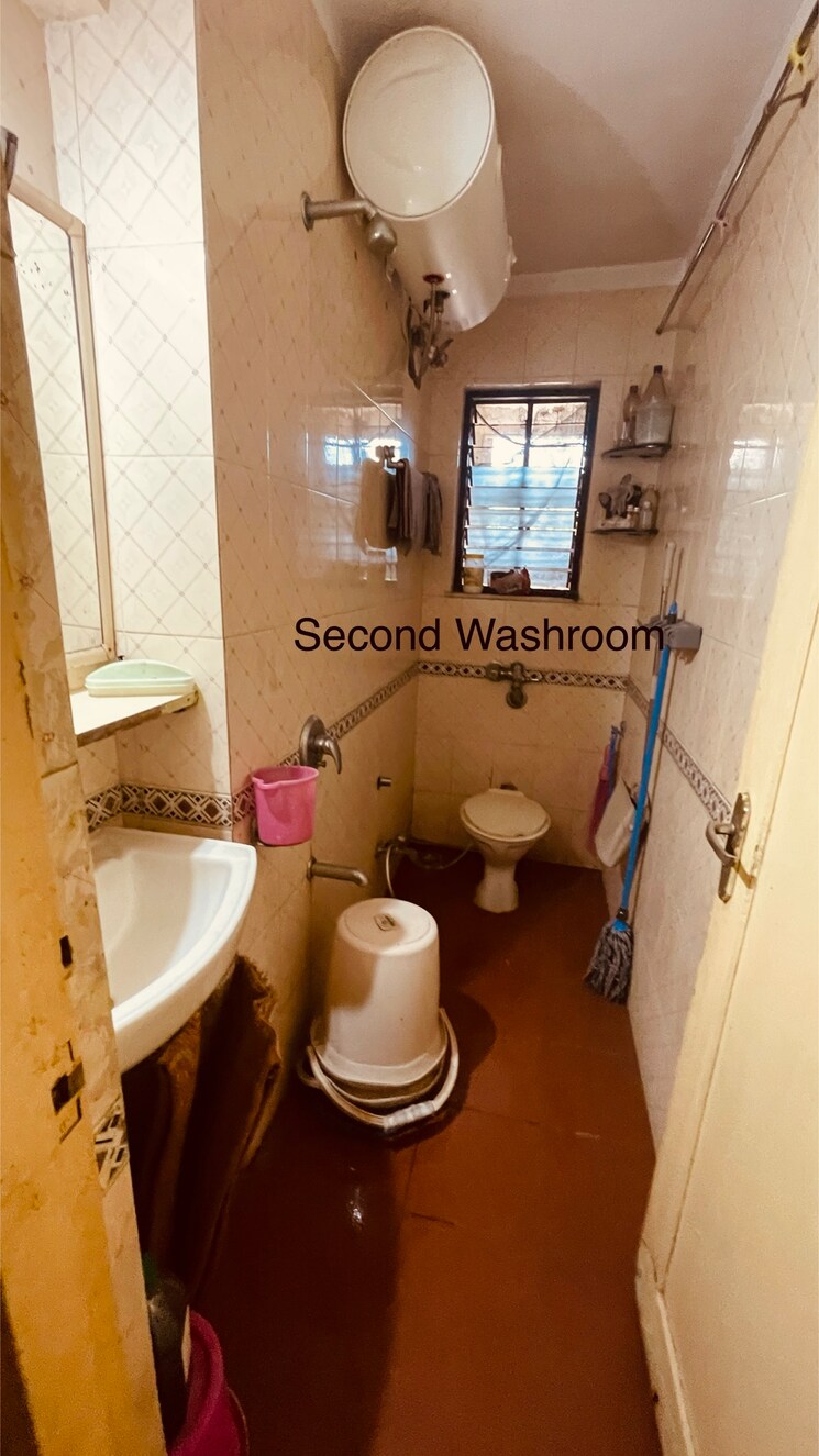 Bathroom, lokhandwala-whispering-palms 2 Bedroom 930 Sq.Ft. Apartment In Kandivali East Mumbai 7860227