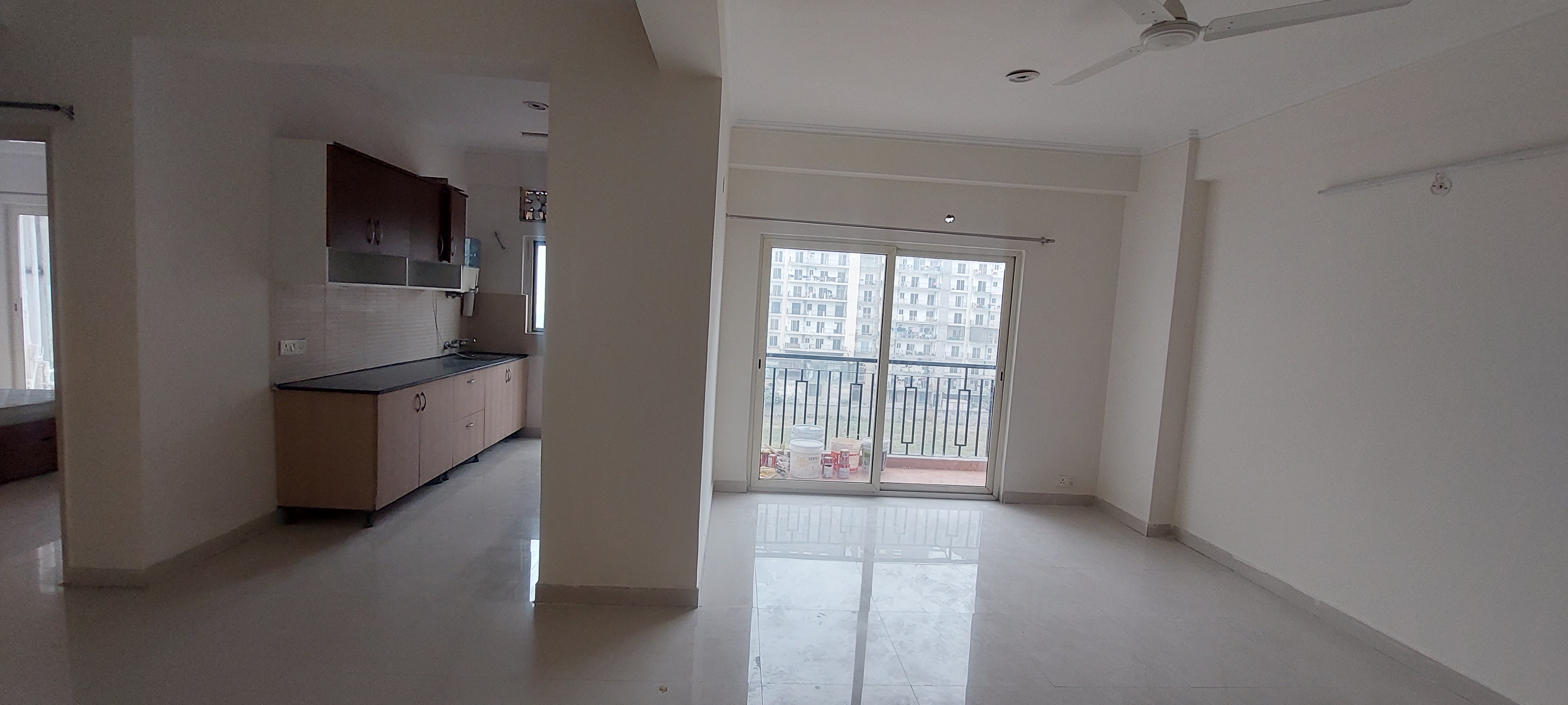 3 BHK + Servant Room,Extra Room 1760 Sq.Ft. Apartment in Maxblis White House