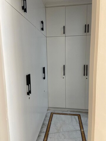 रेसिडेंशियल विला वर्ग फुट फॉर रेंट इन डीएलएफ़ फेज चार गुड़गांव  7860274