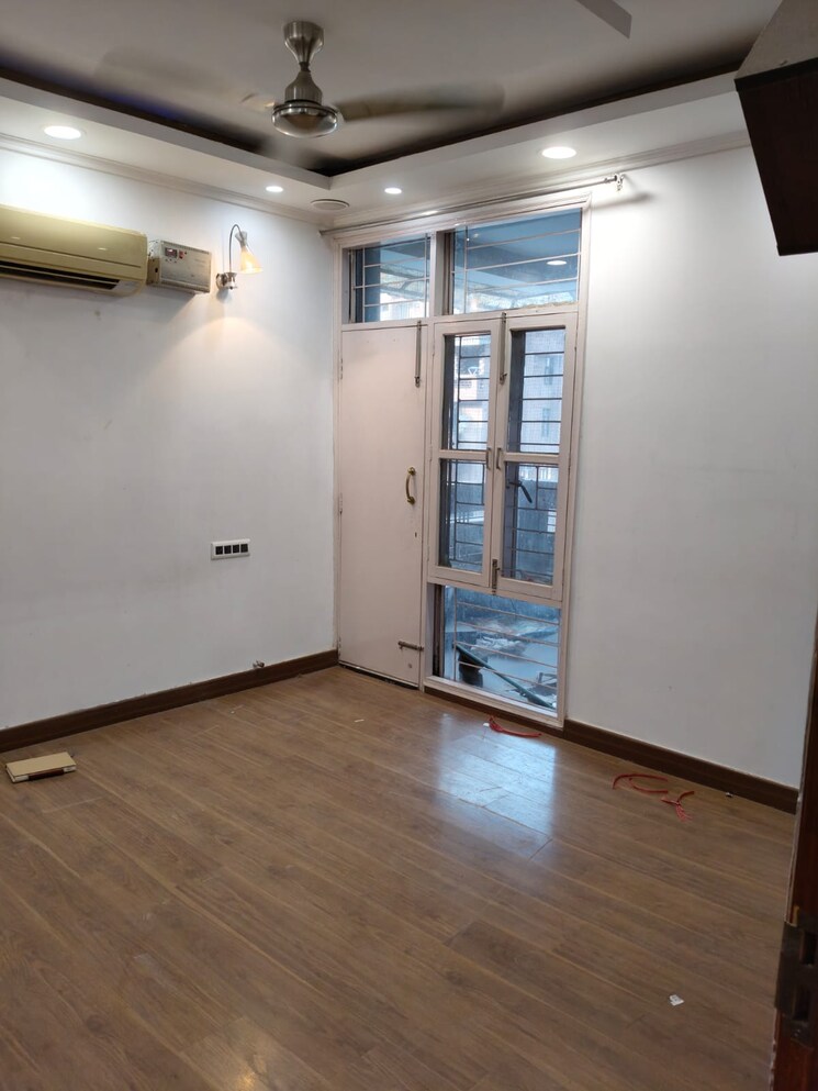 Room, sector 18a dwarka 3 Bedroom 1800 Sq.Ft. Apartment In Sector 18a Dwarka Delhi 7860338