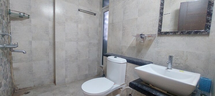 Bathroom, mahagun-mirabella 3 Bedroom 1880 Sq.Ft. Apartment In Sector 79 Noida 7860411