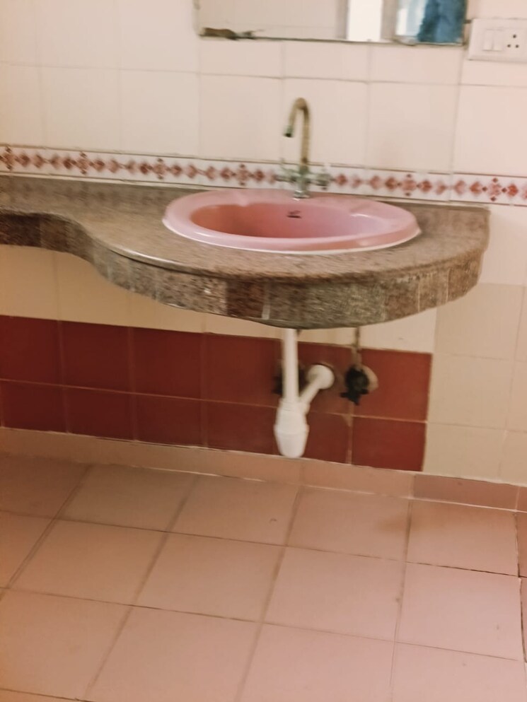 Bathroom, amarpali-exotica 3 Bedroom 2010 Sq.Ft. Apartment In Sector 50 Noida 7860821