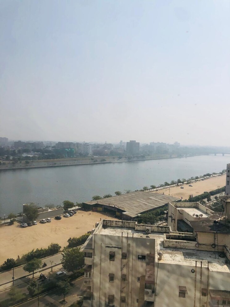 Exterior View, ashram road Commercial Office Space 2600 Sq.Ft. In Ashram Road Ahmedabad 7860597