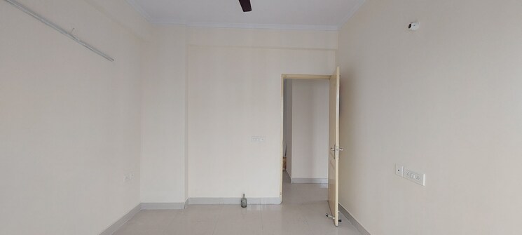 Room, maxblis-white-house 3 Bedroom 1390 Sq.Ft. Apartment In Sector 75 Noida 7860775