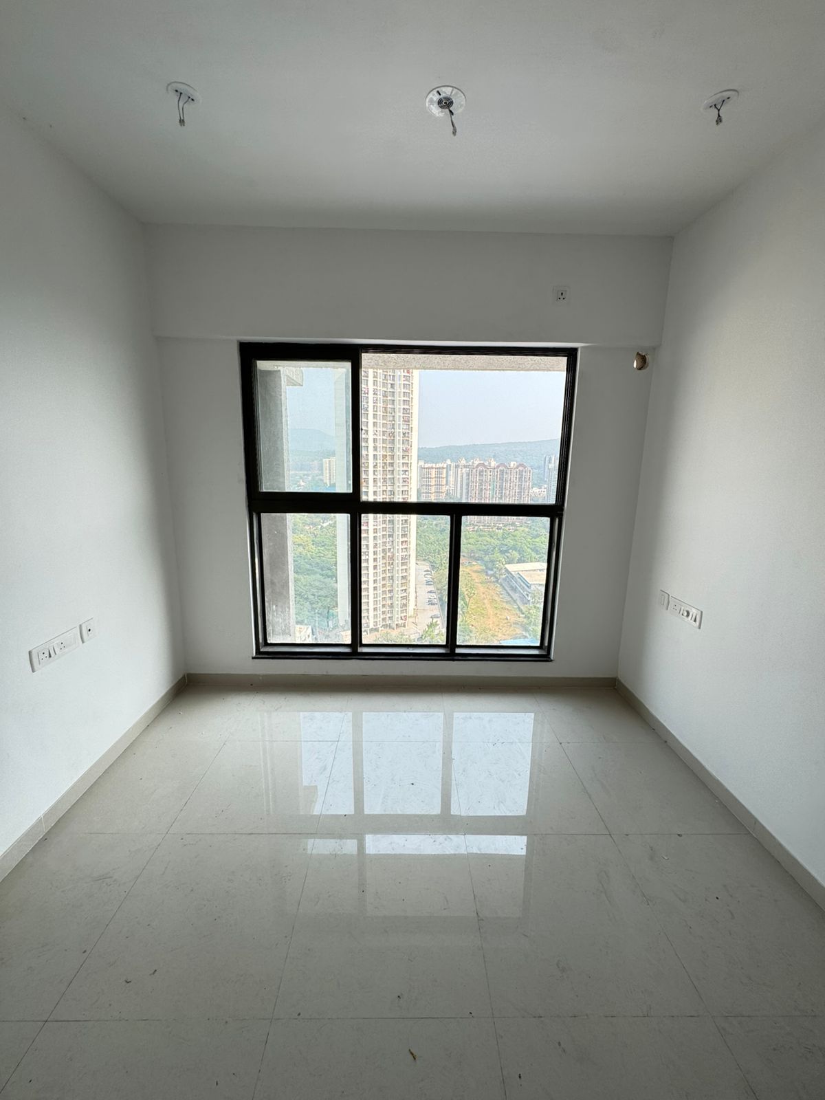 1 BHK Apartment For Resale in UK Iridium Kandivali East Mumbai  7860970