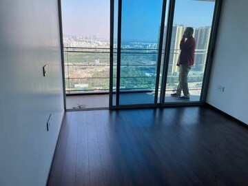 Building Lobby in 4 BHK Apartment at Amanora Gateway Towers, Hadapsar – for Sale