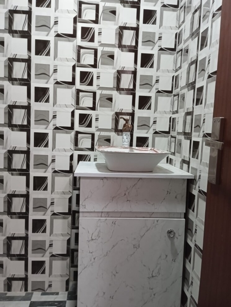 Bathroom, mahavir enclave 1 Bedroom 450 Sq.Ft. Builder Floor In Mahavir Enclave Delhi 7861649