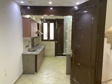 2 BHK Builder Floor For Rent in Krishna Nagar Delhi  7861899