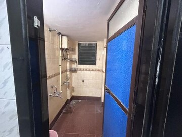 रेसिडेंशियल फ्लैट वर्ग फुट फॉर रीसेल इन दहिसर ईस्ट मुंबई  7862006