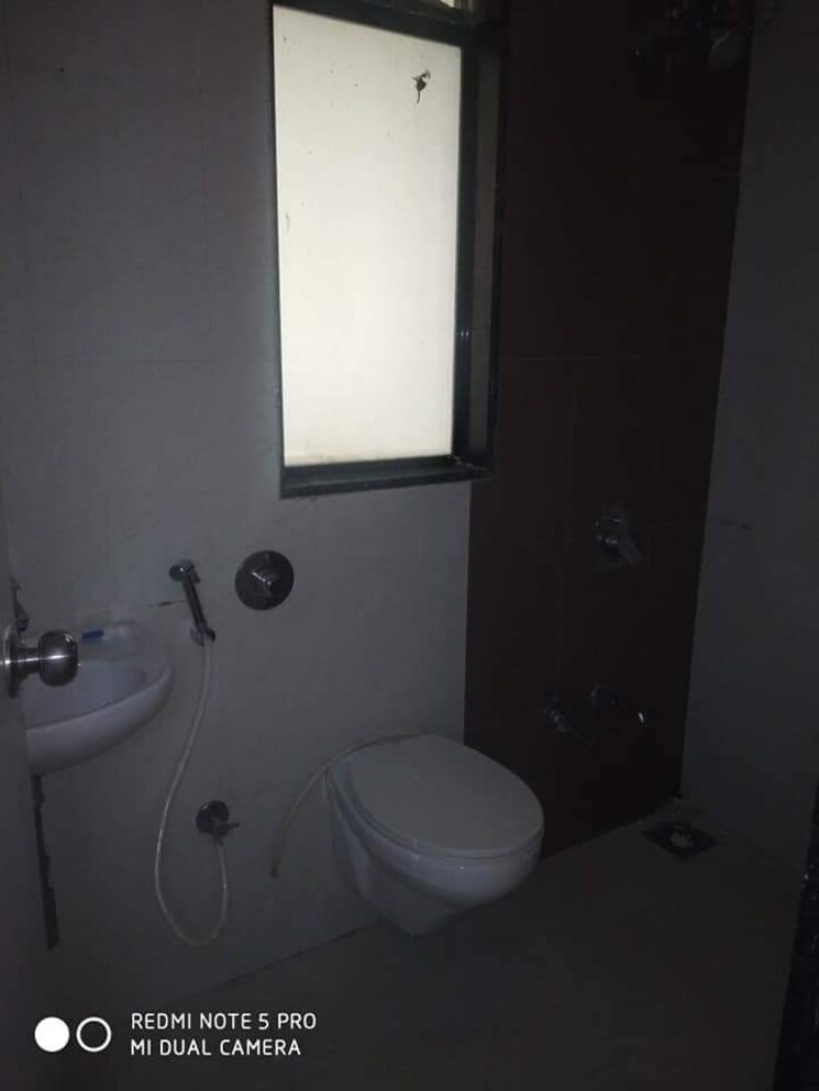 Bathroom, satguru-solitaire 3 Bedroom 1050 Sq.Ft. Apartment In Kasarvadavali Thane 7862039
