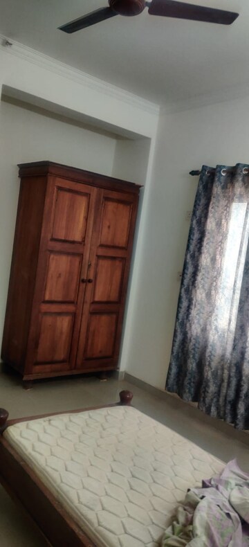 Room in 3 BHK Apartment at AWHO Shanti Vihar, Sector 95 – for Rent