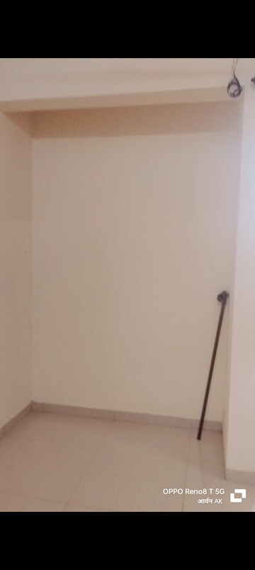 Room in 1 BHK Apartment at Squarefeet Joy square, Kasarvadavali – for Sale
