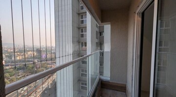 2 BHK Apartment For Rent in Ashar Axis, Majiwada