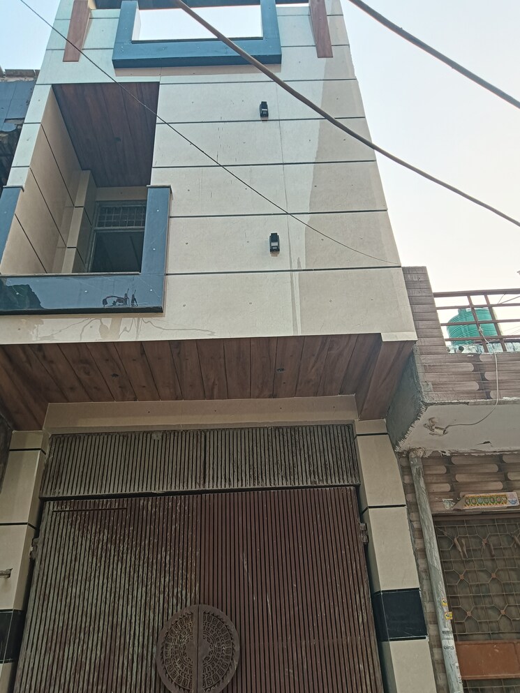 Balcony, uttam nagar west 2 Bedroom 35 Sq.Yd. Independent House In Uttam Nagar West Delhi 7862664