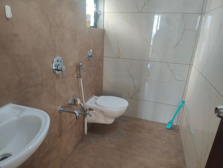 Bathroom, vihang-valley-phase-3 1 Bedroom 384 Sq.Ft. Apartment In Kasarvadavali Thane 7862663