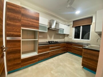 Kitchen in 3 BHK Builder Floor at Sector 71 – for Sale