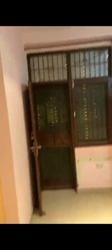 Furnished Amenities in 2 BHK Builder Floor at Vidhayak Colony, Nyay Khand I – for Rent