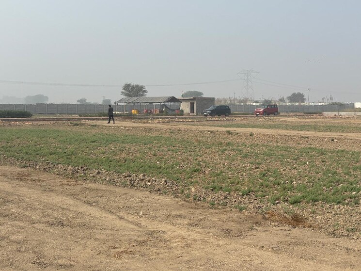 undefined, upsidc site b  200 Sq.Yd. Plot In Upsidc Site B Greater Noida 7862693