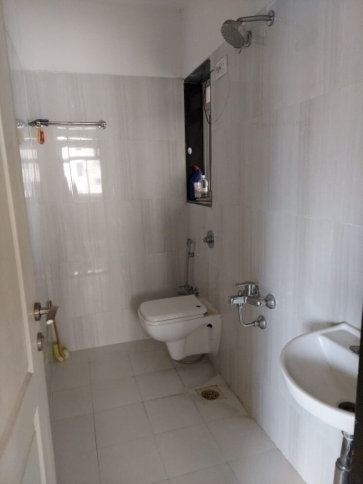 Bathroom, soham-parijat-gardens 1 Bedroom 475 Sq.Ft. Apartment In Ghodbunder Road Thane 7862747