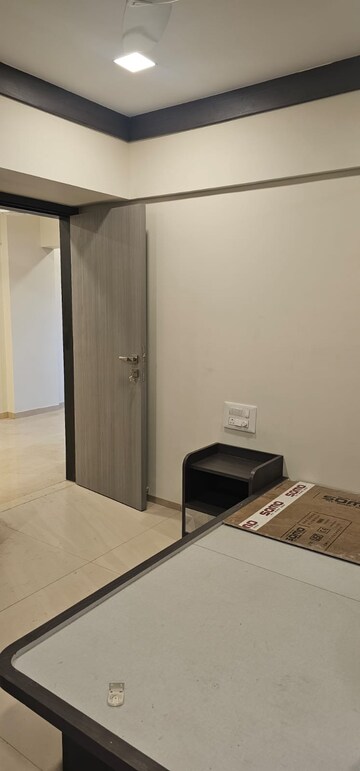 Bedroom in 2 BHK Apartment at Andheri West – for Rent