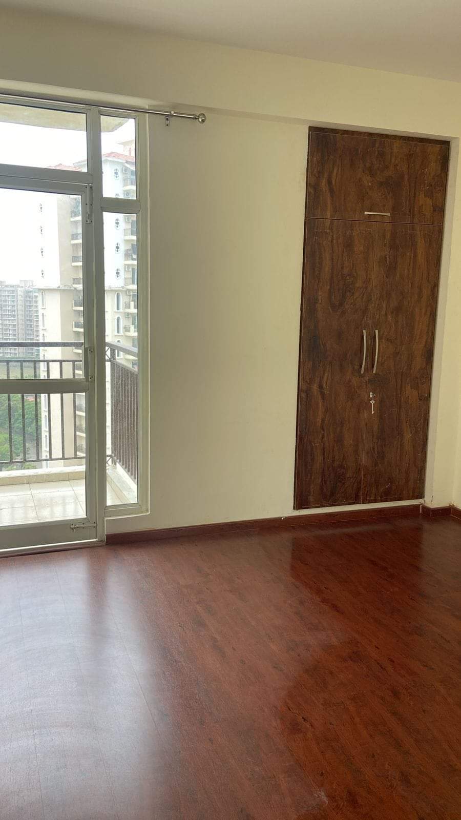 3 BHK Apartment For Rent in DLF Capital Greens Phase I And II Moti Nagar Delhi  7862876