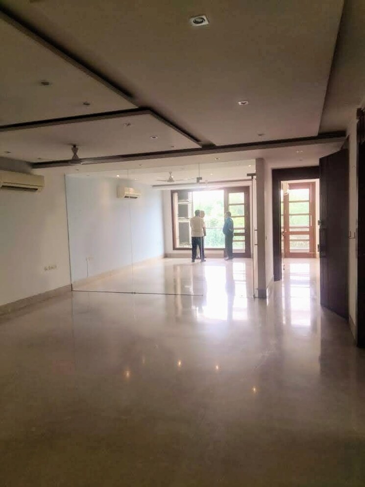 Room, greater kailash i 4 Bedroom 4500 Sq.Ft. Builder Floor In Greater Kailash I Delhi 7862899