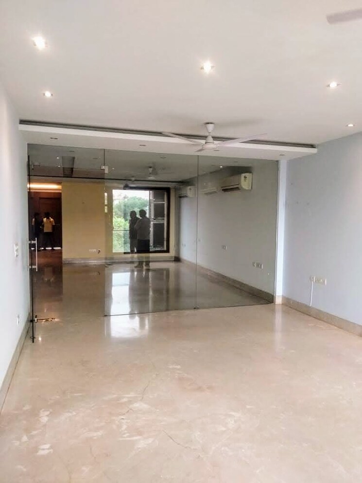 Room, greater kailash i 4 Bedroom 4500 Sq.Ft. Builder Floor In Greater Kailash I Delhi 7862899