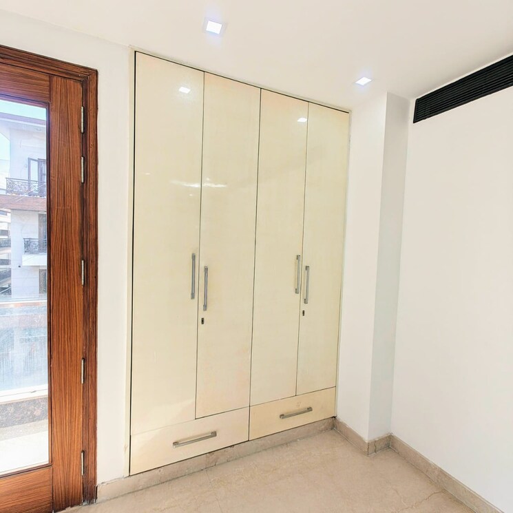 Room, green park 4 Bedroom 4500 Sq.Ft. Builder Floor In Green Park Delhi 7862907