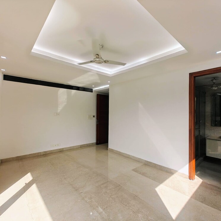 Room, green park 4 Bedroom 4500 Sq.Ft. Builder Floor In Green Park Delhi 7862907