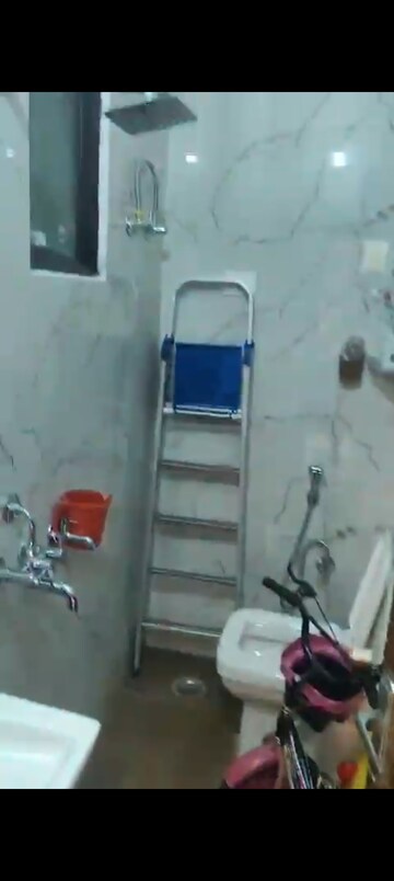 Furnished Amenities in 2 BHK Builder Floor at Maya Homes, Indrapuram – for Sale