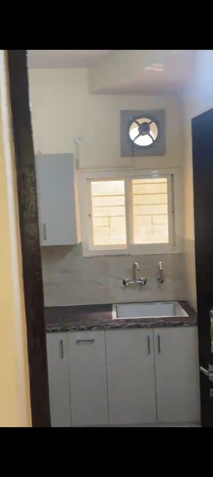 Bathroom, shipra-riviera 2 Bedroom 1200 Sq.Ft. Apartment In Gyan Khand Ghaziabad 7862928