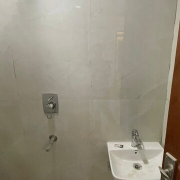 Bathroom in 1 BHK Builder Floor at Sector 73 – for Sale