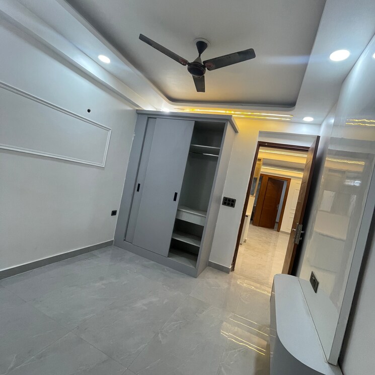 Bedroom, sector 73 1 Bedroom 650 Sq.Ft. Builder Floor In Sector 73 Noida 7862939