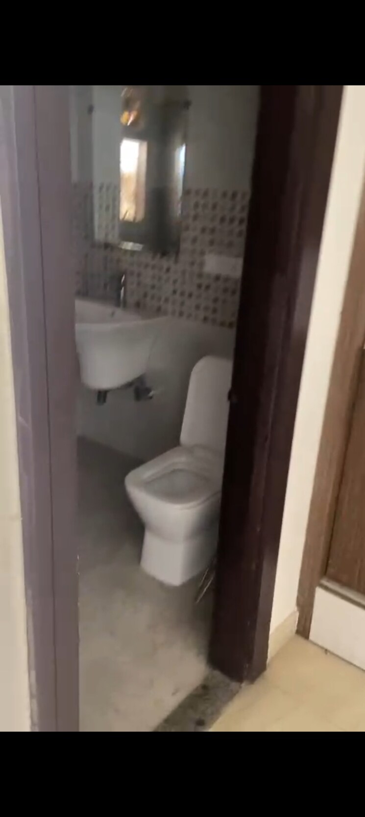 Bathroom, exotica-elegance 3 Bedroom 1574 Sq.Ft. Apartment In Vaibhav Khand Ghaziabad 7862972