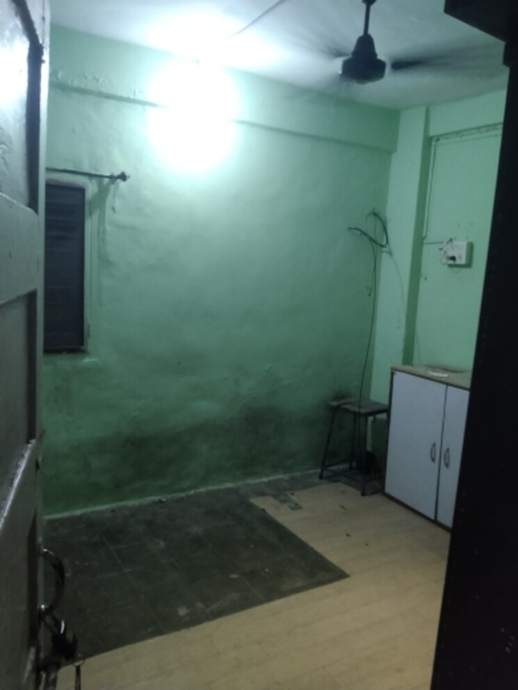 Bathroom, mig-colony-gokhalenagar 1 Bedroom 500 Sq.Ft. Apartment In Gokhalenagar Pune 7863021