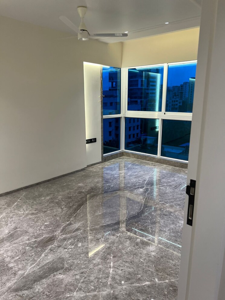 Room, bandra west 4 Bedroom 2200 Sq.Ft. Apartment In Bandra West Mumbai 7863080