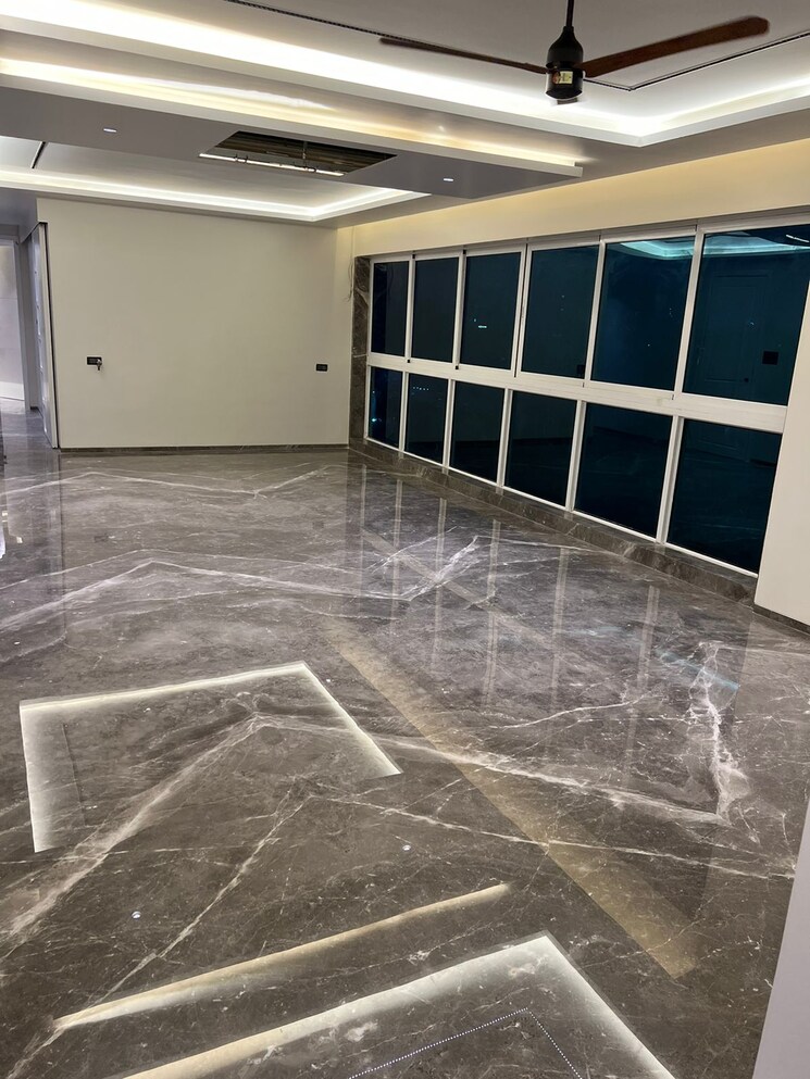 Balcony, bandra west 4 Bedroom 2200 Sq.Ft. Apartment In Bandra West Mumbai 7863080