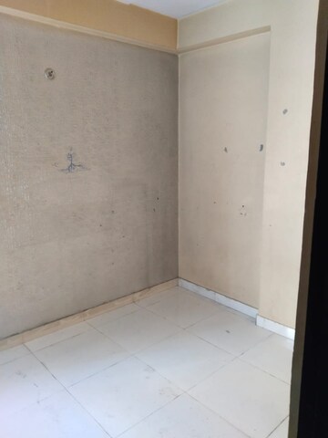 Room in 2 BHK Builder Floor at Vaishali Sector 6 – for Sale